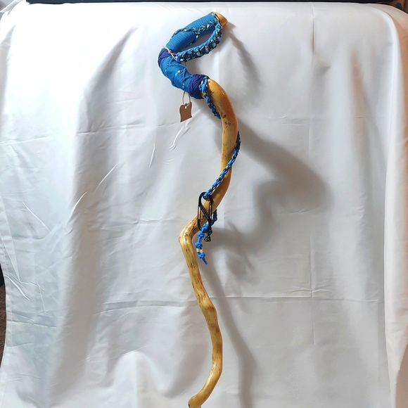 Crazy Twisted, Paracord Wrapped, Hiking/Walking Cane - Picture 10 of 11